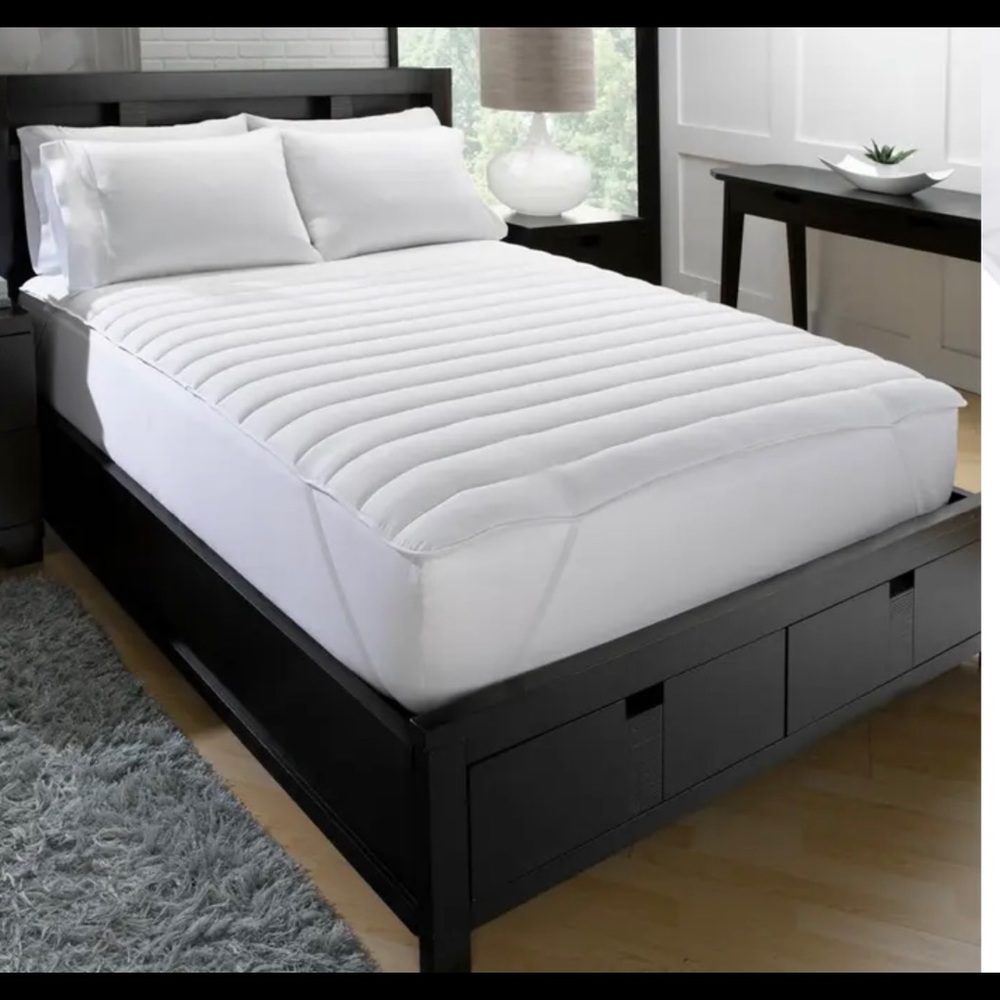 Big & Soft Mattress Pad - Queen Size